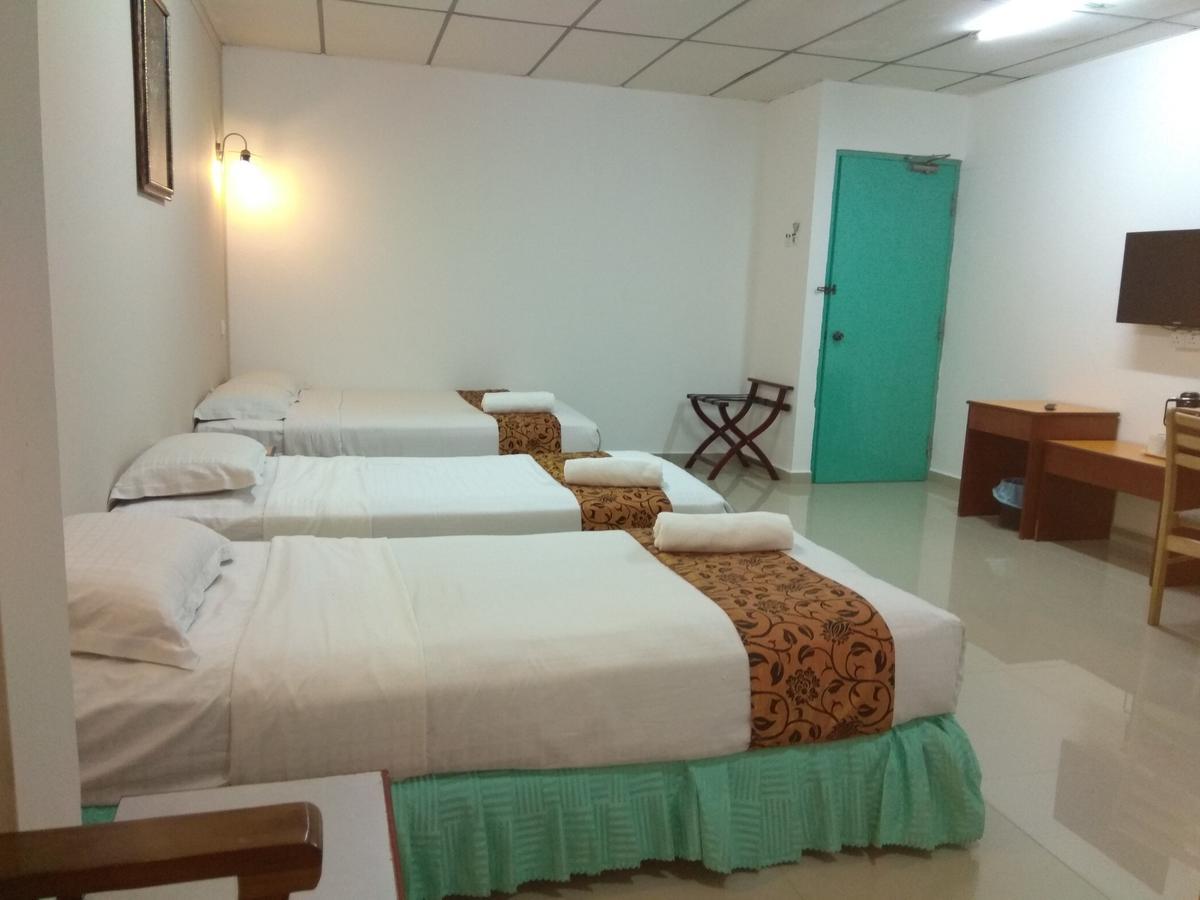 Hotel K T Mutiara Kuala Terengganu Bagian luar foto
