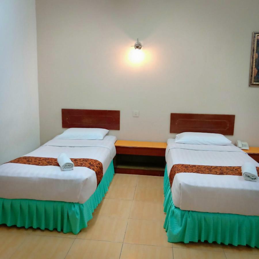 Hotel K T Mutiara Kuala Terengganu Bagian luar foto