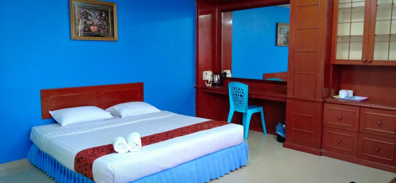 Hotel K T Mutiara Kuala Terengganu Bagian luar foto